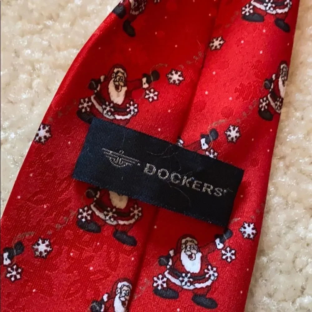 Dockers red tie 8 & under